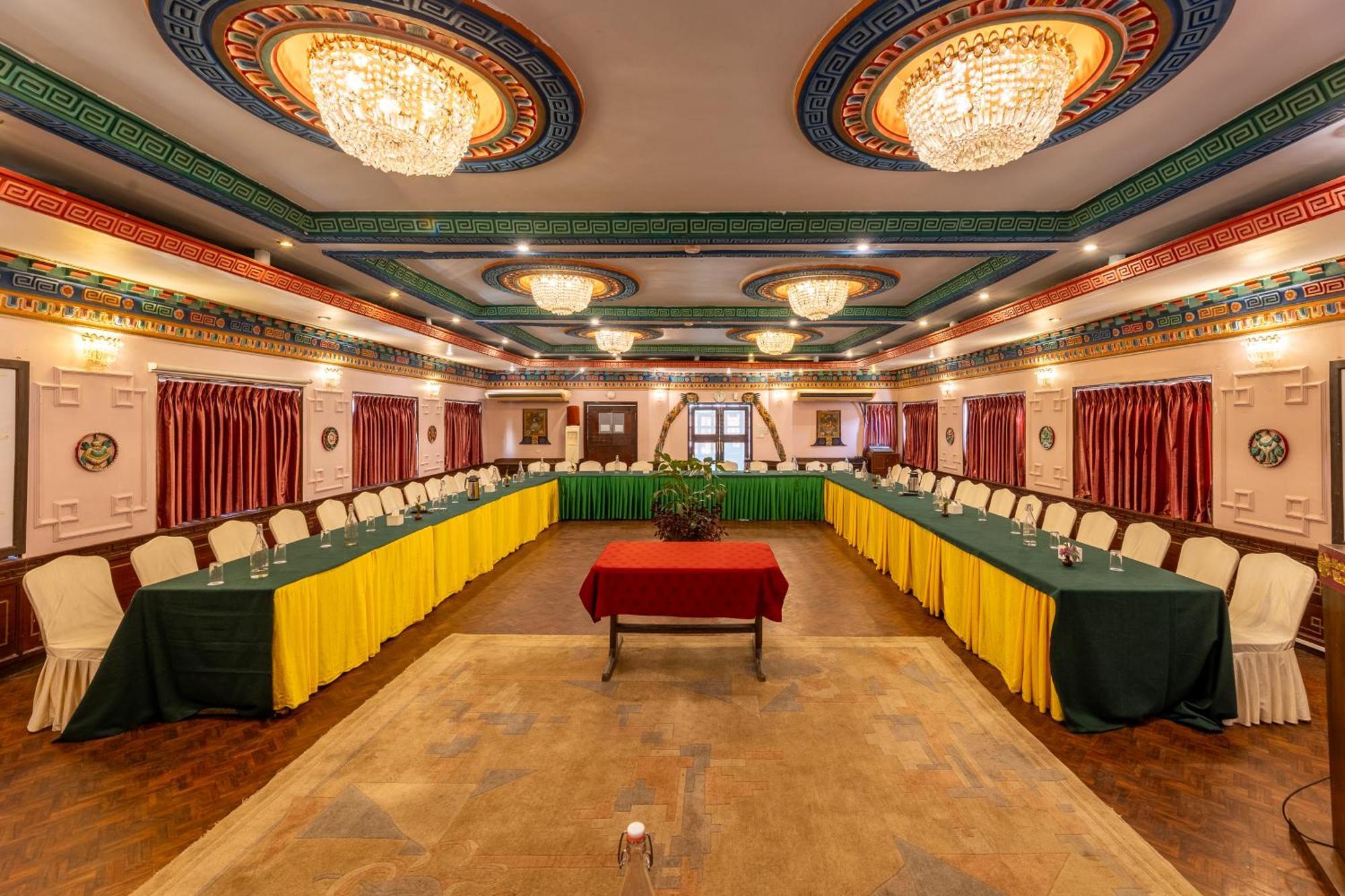 Hotel Marshyangdi Katmandu Dış mekan fotoğraf