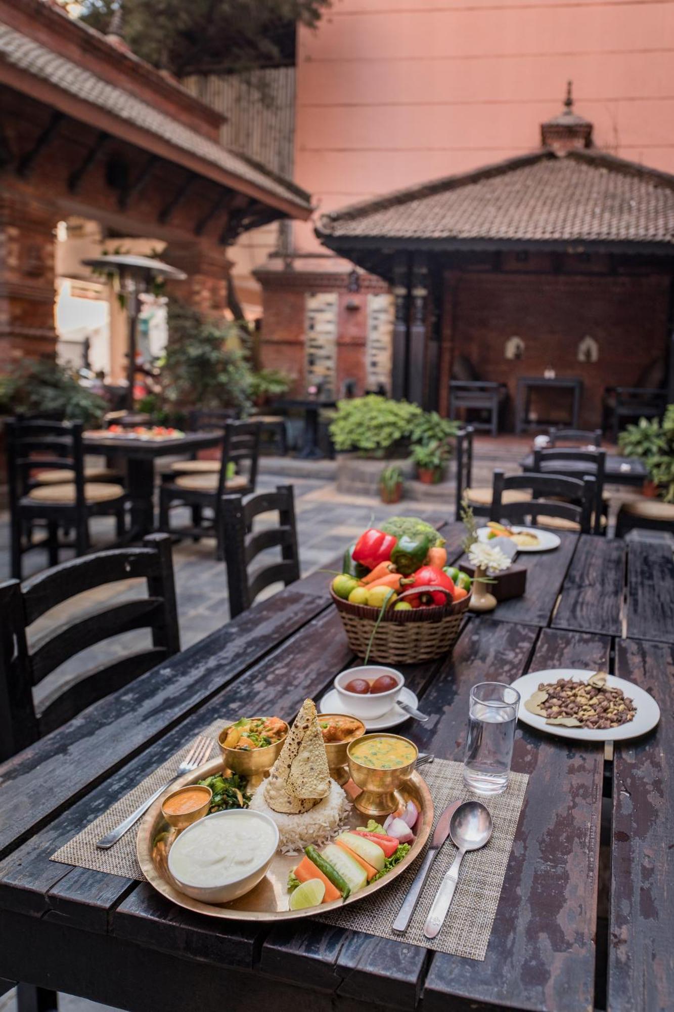 Hotel Marshyangdi Katmandu Dış mekan fotoğraf