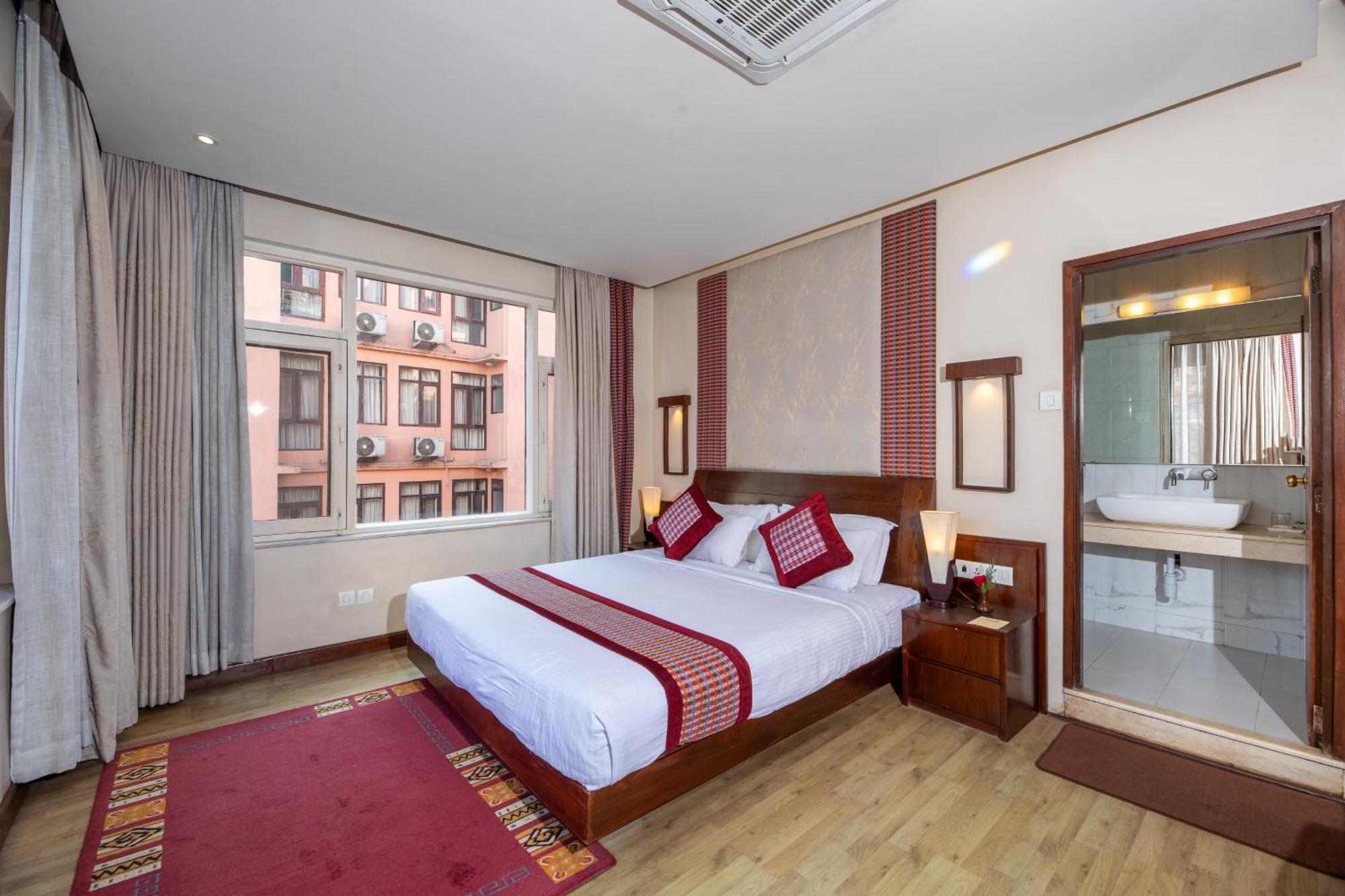 Hotel Marshyangdi Katmandu Dış mekan fotoğraf