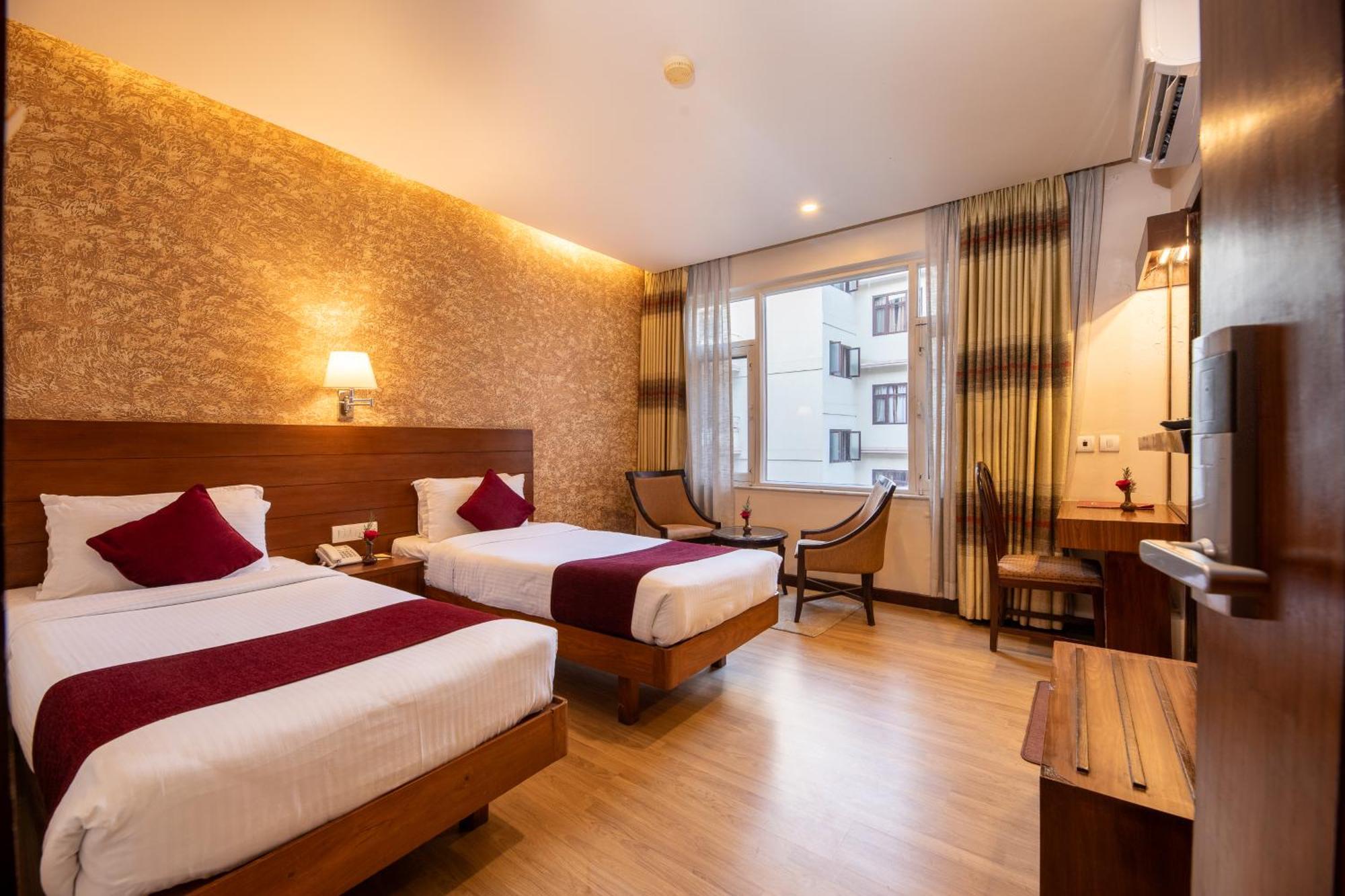 Hotel Marshyangdi Katmandu Dış mekan fotoğraf