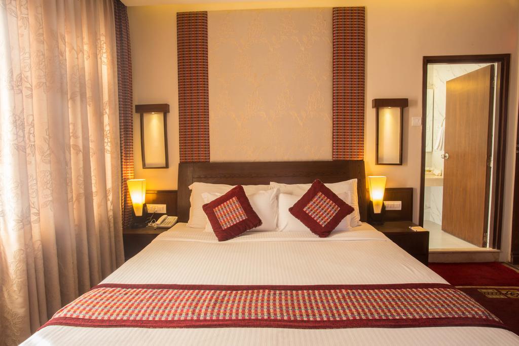 Hotel Marshyangdi Katmandu Dış mekan fotoğraf