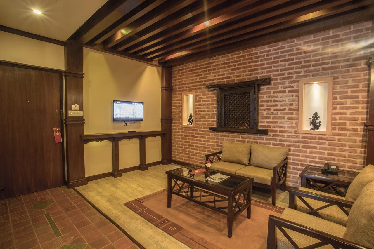 Hotel Marshyangdi Katmandu Dış mekan fotoğraf